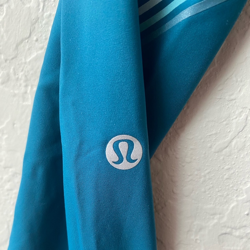 Lululemon Speed Limit Crop 23" in Bermuda Teal ~ Size 4 - Picture 9 of 12